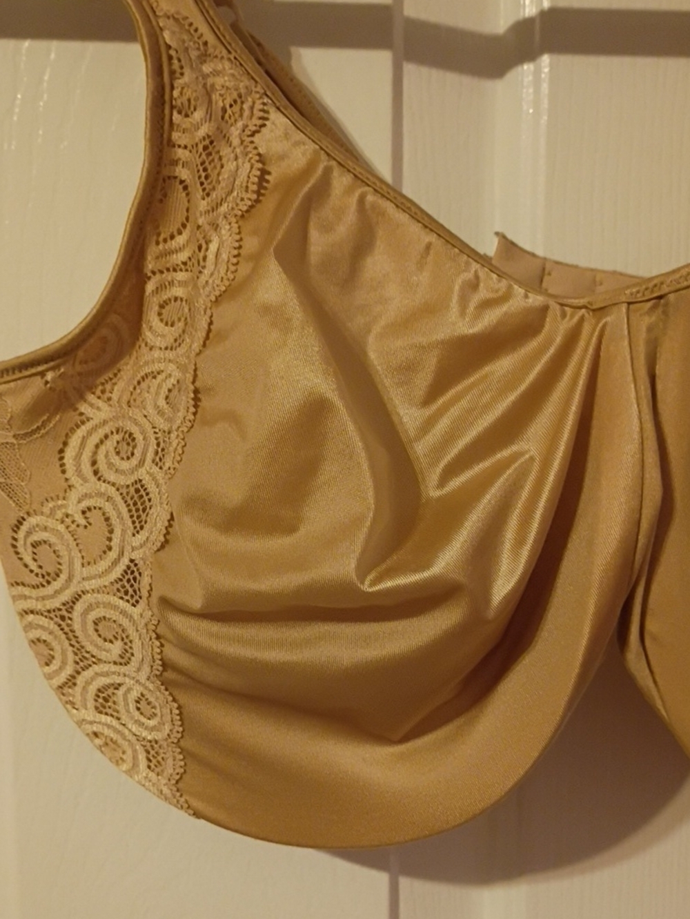 Bali ¹Everyday Full Coverage Underwire Bra - Nude - Picture 2 of 7